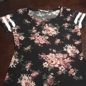 Cute Floral Mini Dress!!